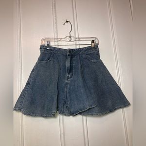 Cider Ruffle Hem High Waist Denim Shorts